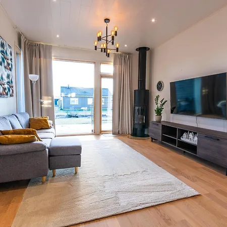 Scandinavian With Private Sauna Villa