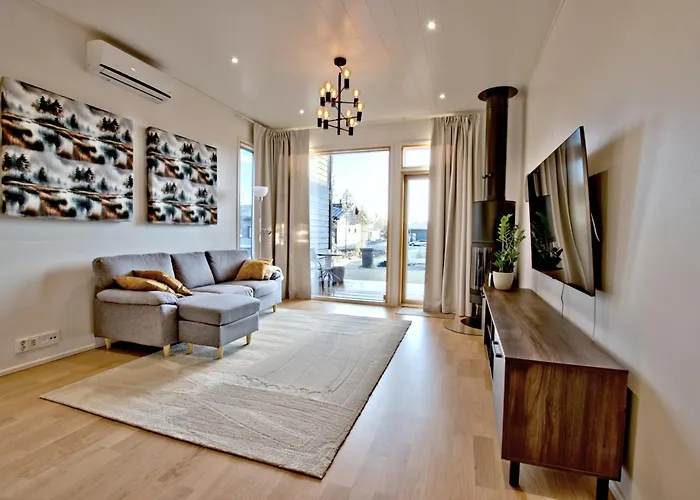 Scandinavian With Private Sauna רובניימי